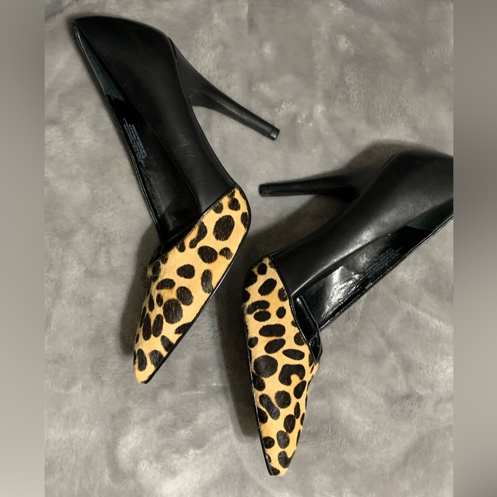 Like New - Guess Cheetah Stiletto Pumps
Size 7.5M - Picture 12 of 12